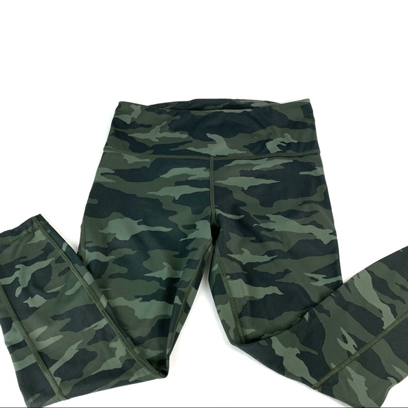 Athleta Ultimate Stash Pocket 7/8 Tight SP - Picture 3 of 9